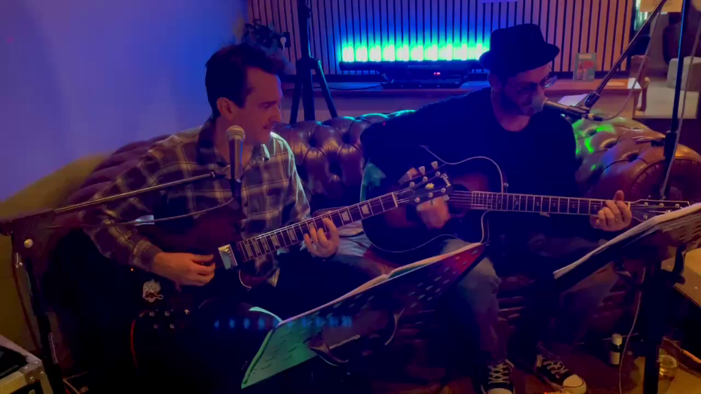 Flesh & Bones en session
